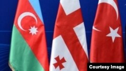 Վրաստանի, Ադրբեջանի և Թուրքիայի դրոշները, արխիվ