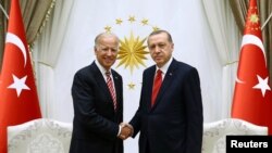 Joseph Biden i Recep Tayyip Erdogan, Ankara, 24. avgust 2016.