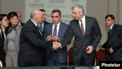 Erməni və türk iş adamları Yerevanda, 22 noyabr 2011