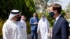 جرد کوشنر ، مشاور ارشد رئیس‌جمهور آمریکا، در دیدار با سلمان بن حمد آل خلیفه ، ولیعهد بحرین، منامه، اول سپتامبر ۲۰۲۰