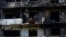 Жилой дом в Киеве, сильно поврежденный российским воздушным ударом. 14 октября 2026 года