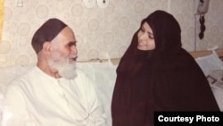 Ruhollah Khomeini və nəvəsi Naeimeh Eshraghi