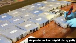 Փետրվարի 22-ին Բուենոս Այրեսում ՌԴ դեսպանատան տարածքում հայտնաբերված կոկաինը, արխիվ 