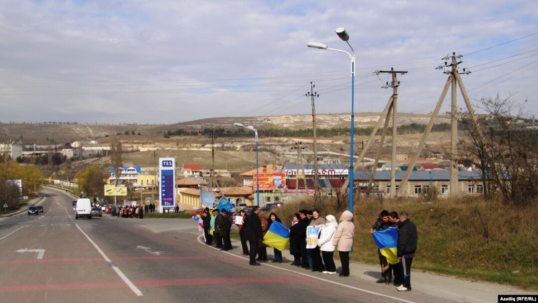 Кырымтатарлары урам чарасында