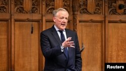 Kryetari i Komitetit Parlamentar për Inteligjencë dhe Siguri, Kevan Jones, në Parlamentin e Britanisë së Madhe, Londër, 2024.