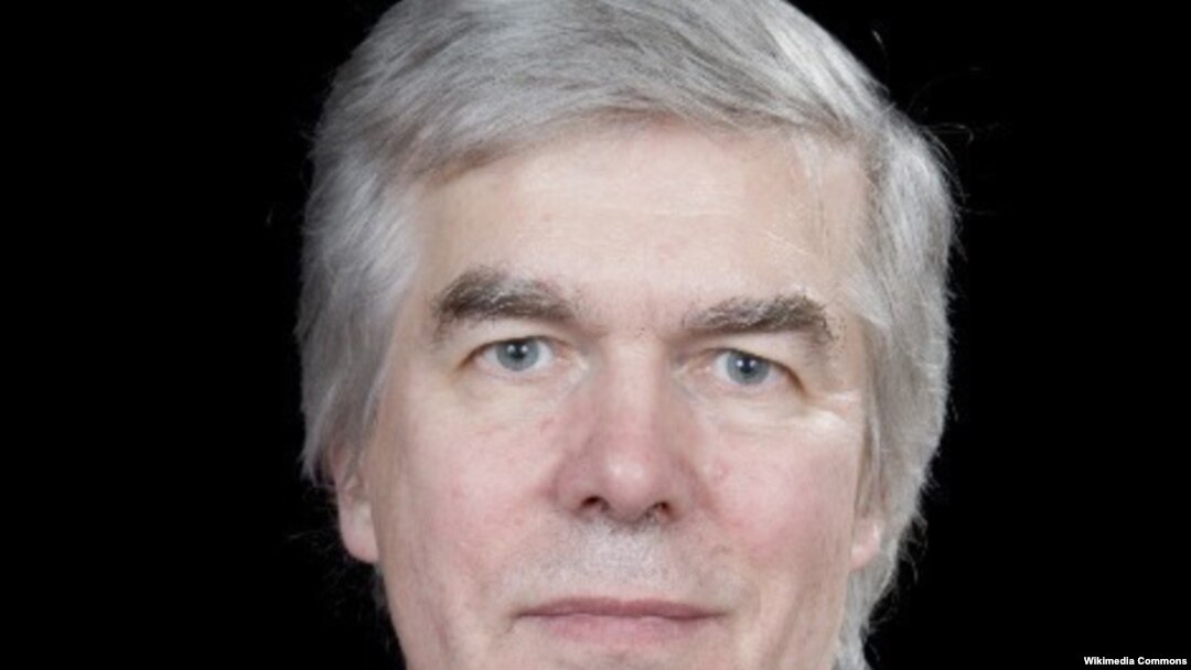 EU mediator Robert Cooper