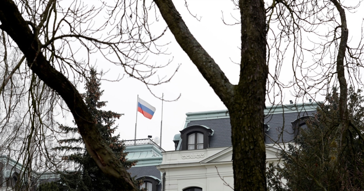 პრაღაში „რუსულ სახლს“ ე.წ. მოლოტოვის კოქტეილები ესროლეს