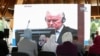 Preživjele žrtve genocida u Srebrenici prate izricanje presude Ratku Mladiću, 8. juni 2021. 