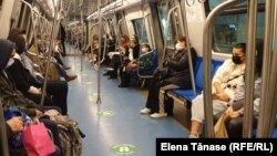 O călătorie cu metroul va costa 3 lei de la 1 august, față de 2,5 lei cât e în prezent. 