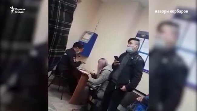 Даҳҳо муҳоҷири тоҷикро дар Русия ҷарима кардаанд