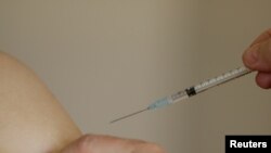 Щеплення вакциною від Pfizer/BioNTech, торговельна назва якої Comirnaty, почали 18 квітня