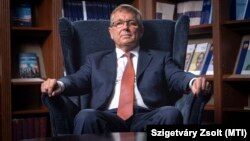 Matolcsy György, a Magyar Nemzeti Bank elnöke a jegybank épületében 2020. április 16-án