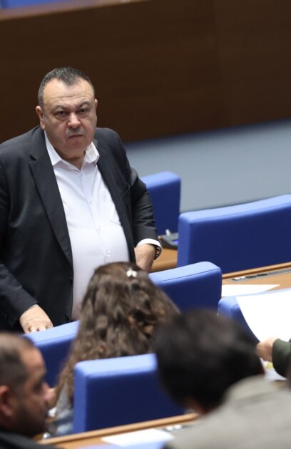 Двама младежи от сътрудниците на Продължаваме промяната ПП са били