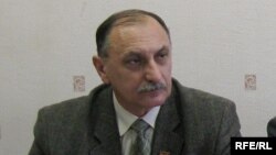 Валеры Ўхналёў