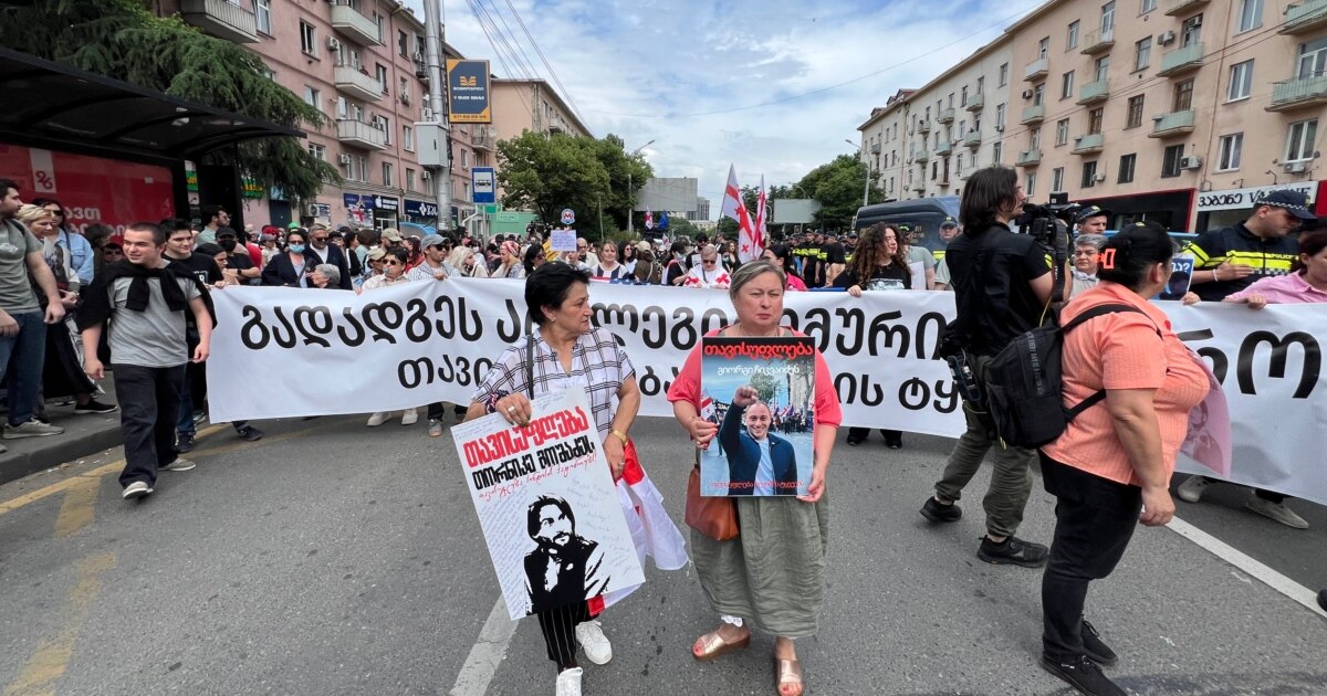 „ჩვენ გხედავთ“ - თბილისში ერთობის მარში გაიმართა