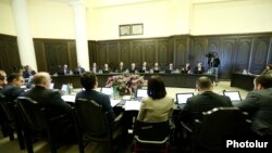 Armenia -- Prime Minister Nikol Pashinian holds a cabinet meeting in Yerevan, February 21, 2019.