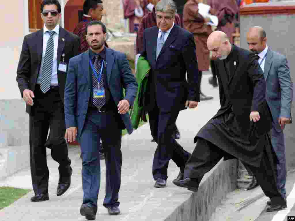 کرزی 2010