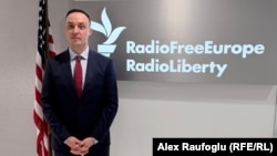 Владислав Власюк, уповноважений президента України Володимира Зеленського з питань санкційної політики в в офісі Радіо Свобода у Вашингтоні, 15 квітня 2026 року