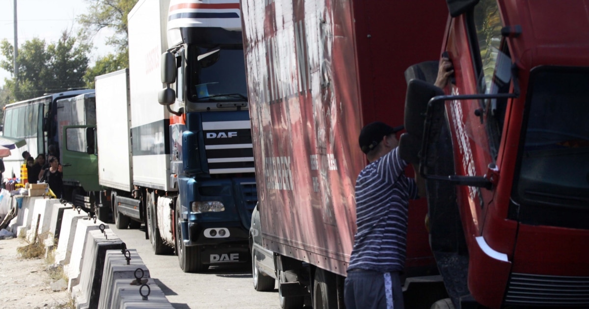 Kick Buttowski секс видео Колготки аяқтары тізеден жоғары секс