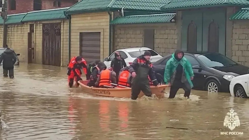 В Дагестане расследуют отравления в пострадавшем от наводнения районе