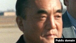 Ясухиро Накасонэ в США в 1983 году
