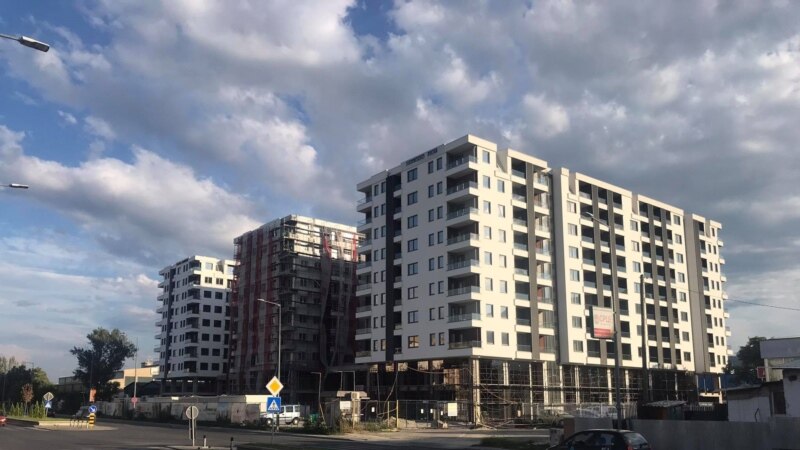 Живот на шкрги за скромен стан во Скопје