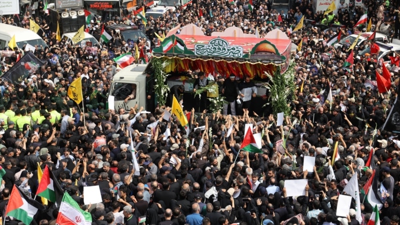 نماز جنازۀ اسماعیل هنیه به امامت آیت‌الله خامنه‌ای در تهران خوانده شد