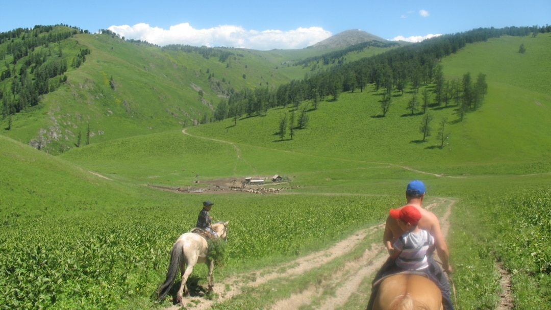 Орыс порносы жыныстық қатынас кезінде сөйлеседі