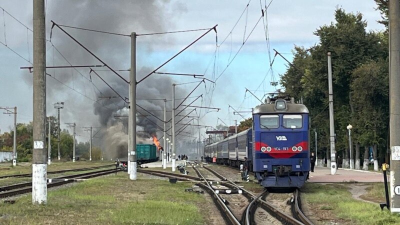 Dhjetëra të plagosur nga sulmi rus në një tren pasagjerësh në Ukrainë