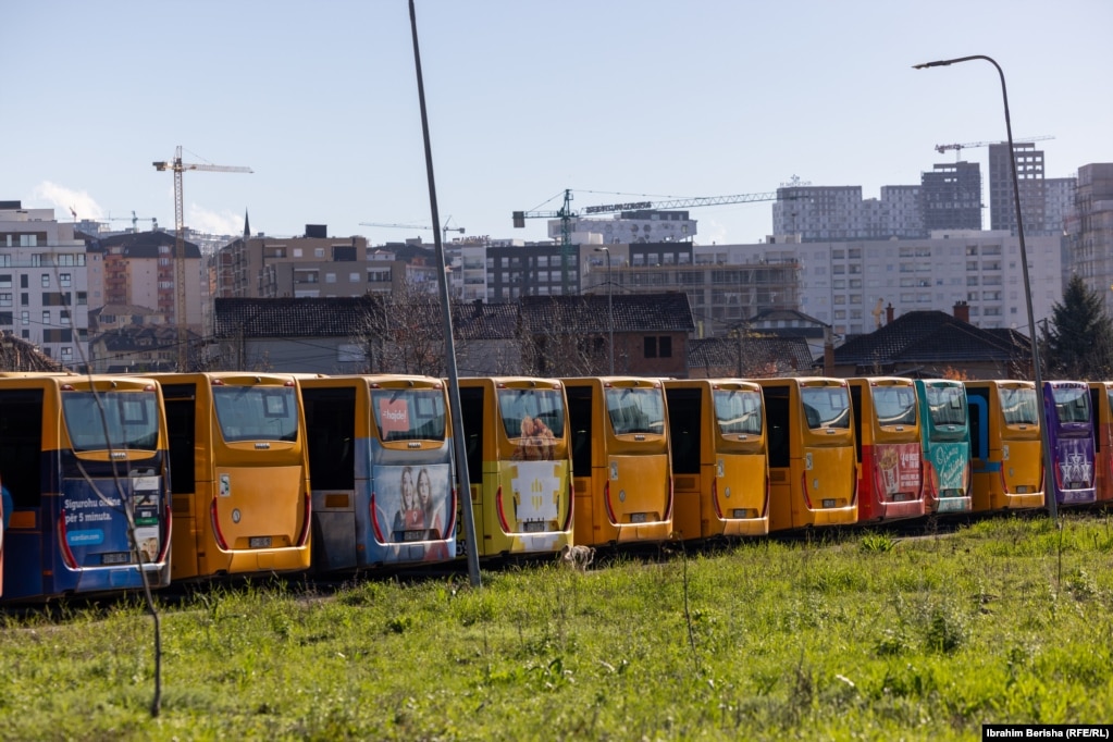 Për pasojë, kriza vetëm rrezikon të thellohet.