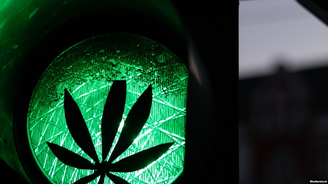 În România, se discută legalizarea cannabis-ului medicinal.
