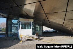 „რიყის პარკი“, „დოქები“