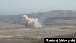 Столкновения в Нагорном Карабахе. Кадр видеозаписи. 