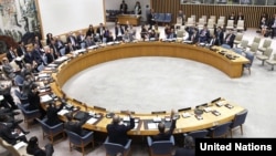 U.S. -- A general view of the Security Council as Members unanimously adopt resolution 2049 (2012), extending until 9 July 2013 the Panel of Experts of the Council’s committee to monitor the implementation of sanctions against Iran, New York, 07Jun2012