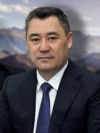 Алмазбек Атамбаев, Садыр Жапаров жана Курманбек Бакиев. Иллюстрациялык сүрөт. "Азаттыктын" коллажы.