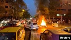 گوشه یی از اعتراضات مردمی در تهران - ایران 