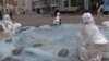 Художник у Черкасах розфарбував фонтан як протест проти його завищеної вартості (відео)
