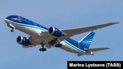 Самолет Boeing-787 Dreamliner, архивное фото