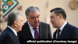 Кыргызстандын, Тажикстандын, Өзбекстандын президенттери - Садыр Жапаров, Эмомали Рахмон жана Шавкат Мирзиёев.2025-жылдын 31-марты, Кожент шаары