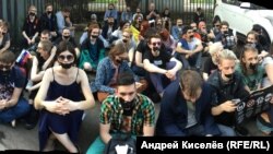 Акция протеста против наступления на свободу слова и блокировки Telegram. Москва, 5 мая 2018 года.