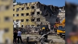 Doi voluntari ucraineni din domeniul protecției animalelor în urma bombardamentelor rusești de sâmbătă