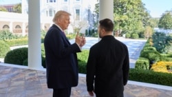 Президент США Дональд Трамп і президент України Володимир Зеленський (праворуч) у Білому домі. Вашингтон, 18 серпня 2025 року