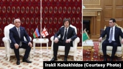 ირაკლი კობახიძე ალი ასადოვსა და სერდარ ბერდიმუჰამედოვს შეხვდა.
