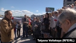 В Петербурге акция поминовения погибших в году сталинского террора, 6 июня 2015 года