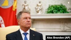 Klaus Iohannis în Cabinetul Oval de la Casa Albă, Washington, 20 august 2019