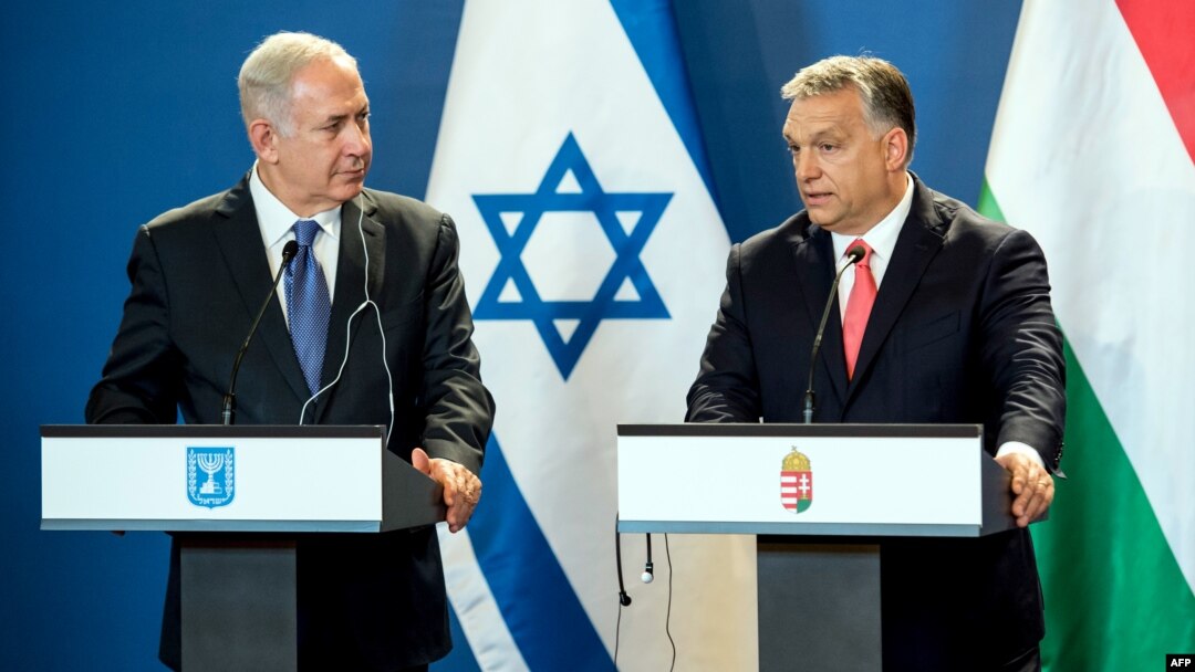 Israeli Prime Minister Benjamin Netanyahu (left) and his Hungarian counterpart, Viktor Orban, give a joint press conference in Budapest in 2017.