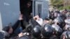 16 людей затримали в Одесі в річницю визволення міста від нацистів (відео)