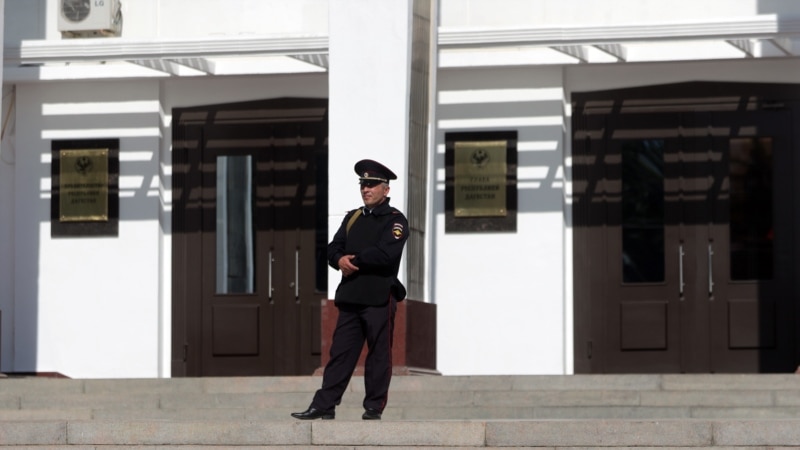 В Дагестане приостановили суд над полицейскими по делу о пытках. Один из них отправился на войну