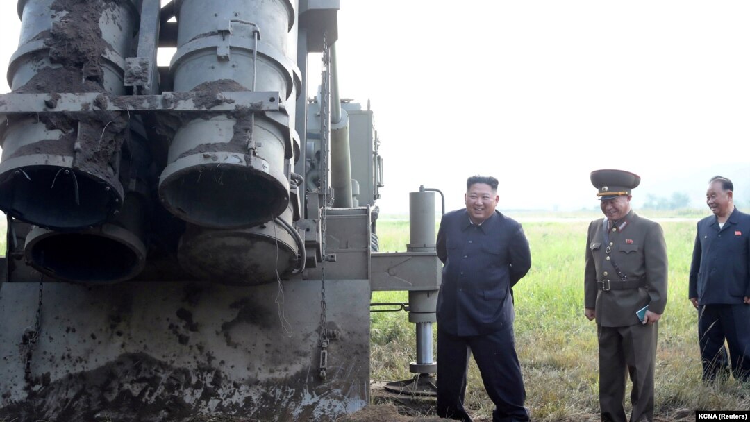 Kim Džong Un na jednoj od lokacija gde se testiraju rakete, ilustrativna fotografija