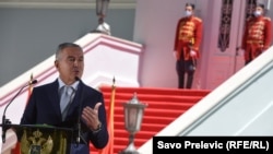 Milo Đukanović, predsjednik Crne Gore, nije prihvatio imenovanje 11 ambasadora što je još uvjek otvoreni problem. Na fotografiji sa konferencije za novinare 19. maja 2021. na Cetinju. 